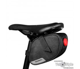 Сумка підсідельна Roswheel Essential 131463 з мигалкою